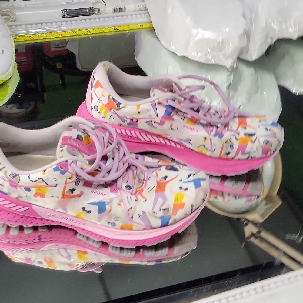 Womens 9.5 Brooks Adrenaline GTS 21 Limited Edition Unity Design running shoes.  - Picture 8 of 11